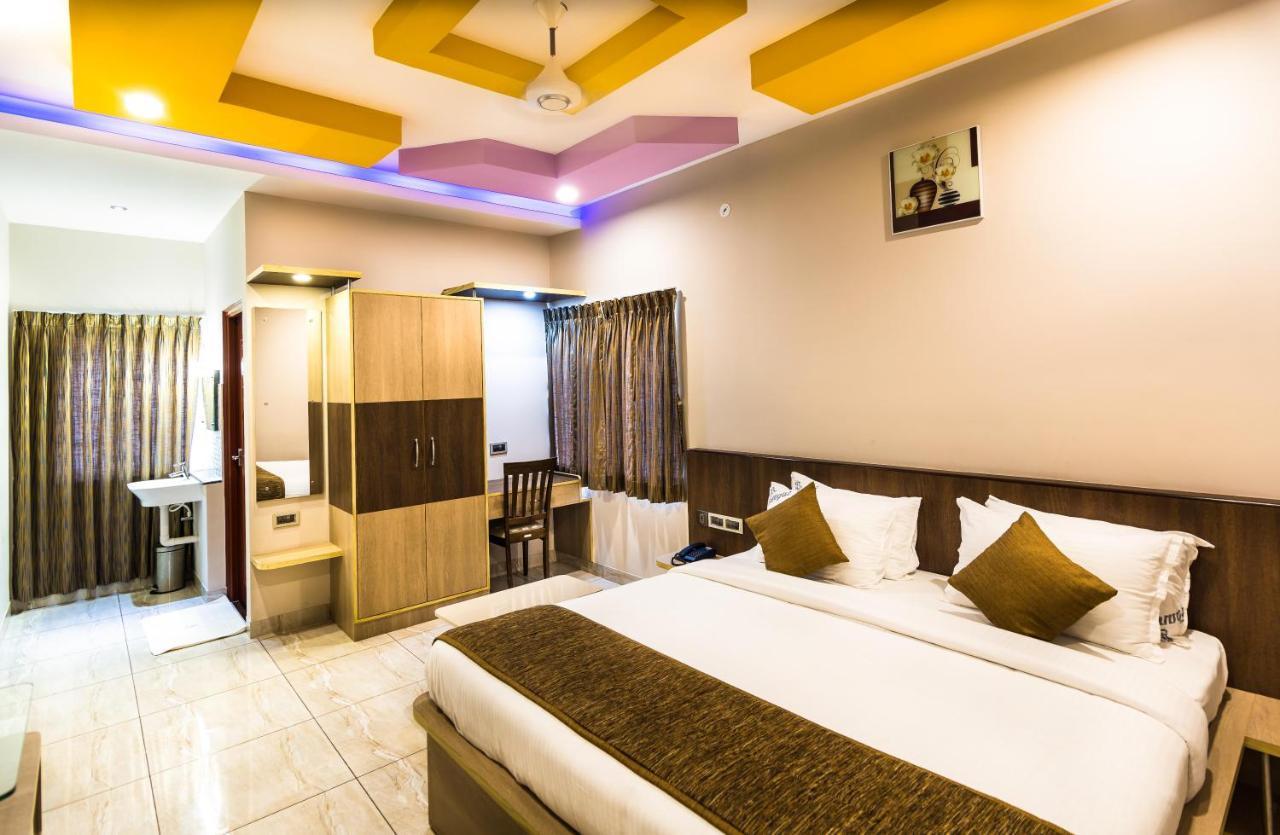 Thaneegai Residency Pondicherry Esterno foto