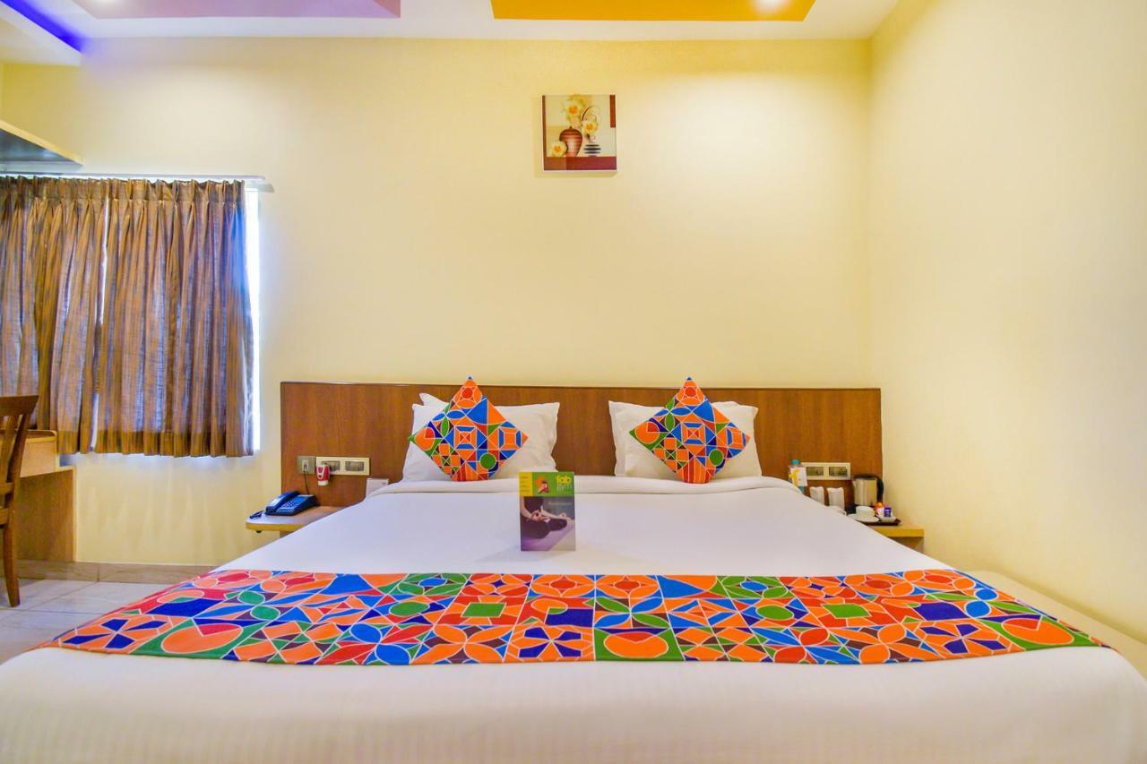 Thaneegai Residency Pondicherry Esterno foto